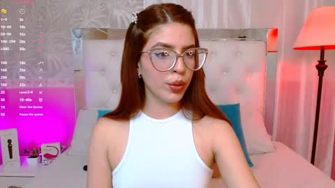 Snapshot of nat_bakers chatting on 15, 9, 2025 online show from 15, 9, 2025