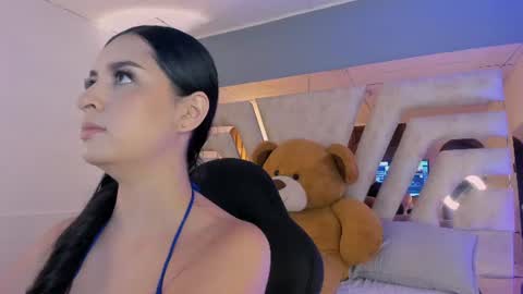 Natacha  online show from 4, 7, 2026