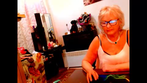 natali online show from 1, 1, 2025