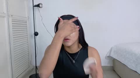 Naty  online show from 19, 12, 2025