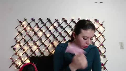 Snapshot of natalia_walker chatting on 4, 2, 2026 Natalia Walker online show from 4, 2, 2026