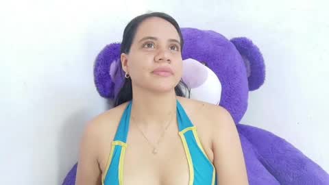 nataliavela online show from 21, 4, 2026
