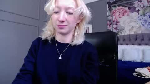 Snapshot of natalie_bitton chatting on 22, 2, 2025 Natalie online show from 22, 2, 2025