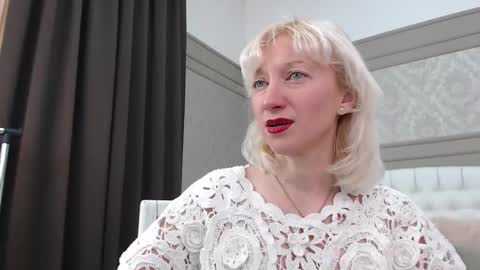 Snapshot of natalie_bitton chatting on 10, 2, 2026 Natalie online show from 10, 2, 2026