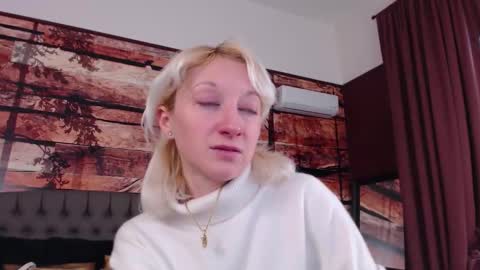 Snapshot of natalie_bitton chatting on 16, 2, 2026 Natalie online show from 16, 2, 2026