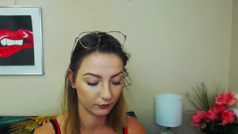 Snapshot of natalie_live chatting on 14, 2, 2025 NatalieSexy online show from 14, 2, 2025