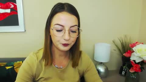 Snapshot of natalie_live chatting on 18, 2, 2025 NatalieSexy online show from 18, 2, 2025