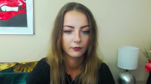 Snapshot of natalie_live chatting on 18, 9, 2025 NatalieSexy online show from 18, 9, 2025