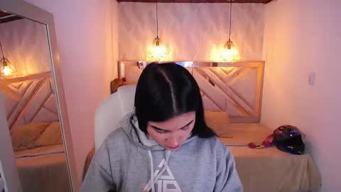 natalie  online show from 23, 3, 2026