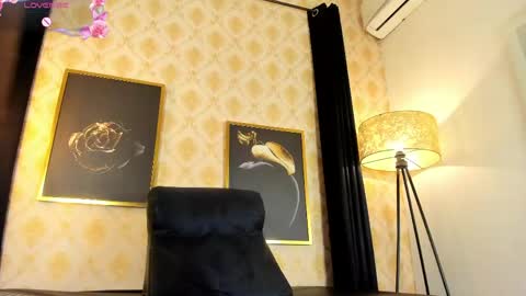 NATALIE online show from 15, 4, 2026