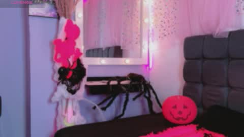 natalliapradas online show from 27, 10, 2025