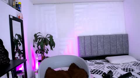 Snapshot of nataly_mcry chatting on 20, 12, 2024 NATALY online show from 20, 12, 2024