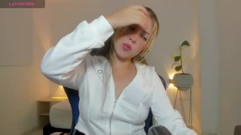 Snapshot of nataly_rodri chatting on 28, 7, 2026 Nataly online show from 28, 7, 2026