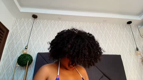 Snapshot of nataly_velez chatting on 2, 2, 2025 Naty online show from 2, 2, 2025