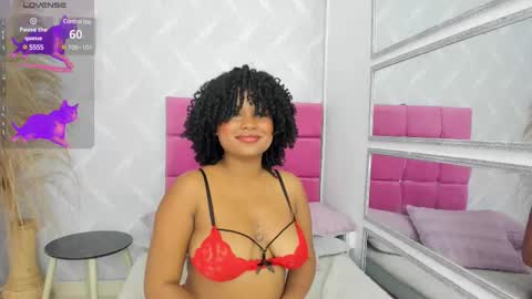 Snapshot of nataly_velez chatting on 8, 3, 2025 Naty online show from 8, 3, 2025