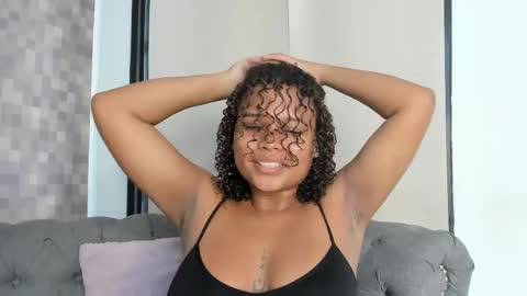 Snapshot of nataly_velez chatting on 30, 9, 2025 Naty online show from 30, 9, 2025