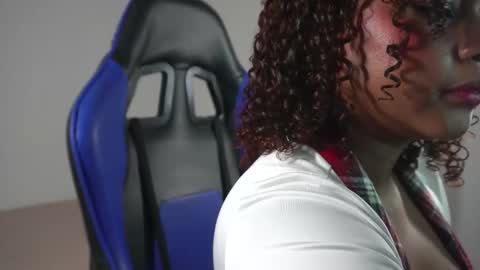 Naty online show from 18, 12, 2025