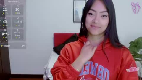 Nataly Escobar online show from 14, 11, 2025