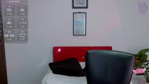 Nataly Escobar online show from 20, 11, 2025