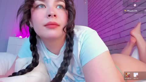 Nataly online show from 5, 6, 2026