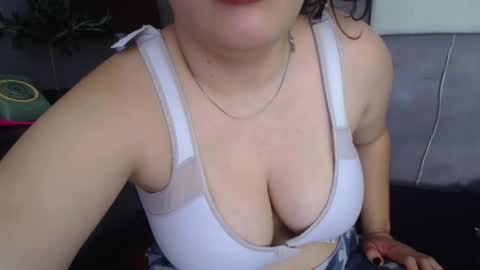 Snapshot of natash4naughty chatting on 5, 4, 2026 natash4naughty online show from 5, 4, 2026