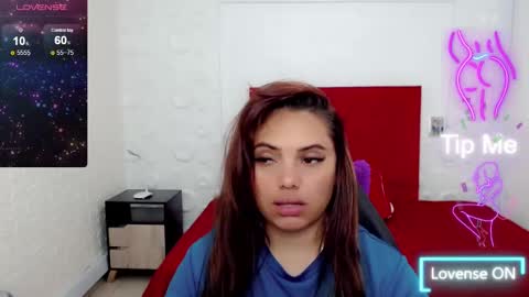 Snapshot of natasha__magics chatting on 5, 3, 2025 natasha__magics online show from 5, 3, 2025