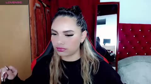 Snapshot of natasha__magics chatting on 8, 10, 2025 natasha__magics online show from 8, 10, 2025