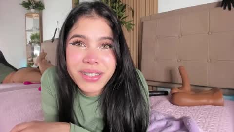 Snapshot of natasha__sccott chatting on 2, 3, 2025 Natasha Sccott online show from 2, 3, 2025