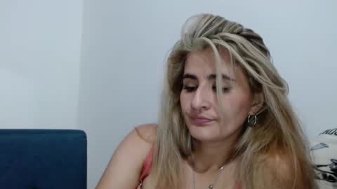 Snapshot of natasha_lopera chatting on 18, 12, 2024 Natasha online show from 18, 12, 2024
