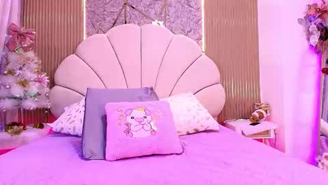 Natasha online show from 5, 12, 2025