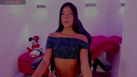 Snapshot of natasha_smith_ws chatting on 4, 2, 2025 Natasha online show from 4, 2, 2025