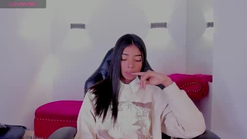 Snapshot of natasha_smith_ws chatting on 14, 2, 2025 Natasha online show from 14, 2, 2025