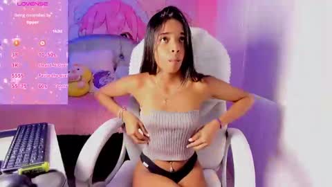 Snapshot of natasha_smith_ws chatting on 1, 3, 2025 Natasha online show from 1, 3, 2025