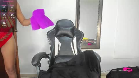 Snapshot of natasha_steele chatting on 22, 10, 2025 natasha online show from 22, 10, 2025