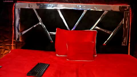 Natasha Vesper  online show from 17, 10, 2025