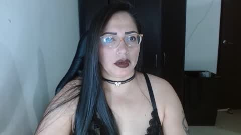 Natasha Smithe  online show from 3, 11, 2025