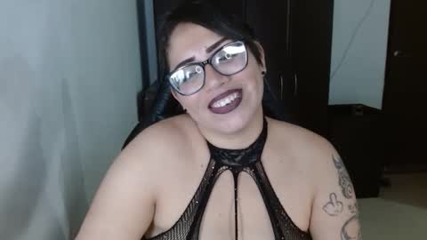 Snapshot of natashasmithe chatting on 7, 5, 2026 Natasha Smithe online show from 7, 5, 2026