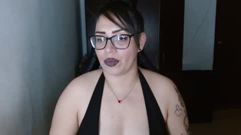 Snapshot of natashasmithe chatting on 18, 5, 2026 Natasha Smithe online show from 18, 5, 2026