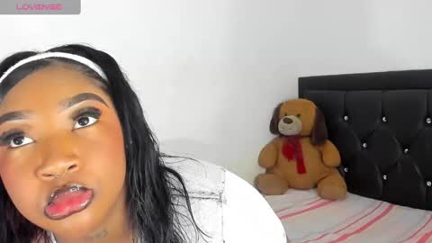 Snapshot of natassha_brown chatting on 25, 2, 2025 Natassha online show from 25, 2, 2025