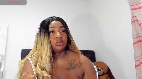 Snapshot of natassha_brown chatting on 11, 3, 2025 Natassha online show from 11, 3, 2025