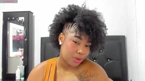 Snapshot of natassha_brown chatting on 19, 10, 2025 Natassha online show from 19, 10, 2025
