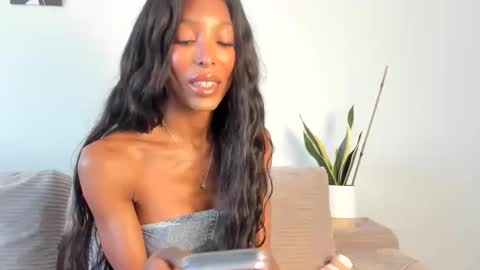 Snapshot of natassiadreamsxxx chatting on 19, 2, 2026 Natassia Dreams online show from 19, 2, 2026