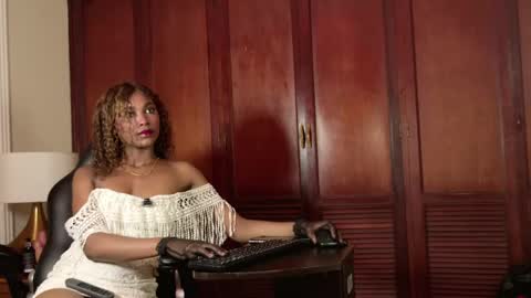 nathalia online show from 11, 4, 2026