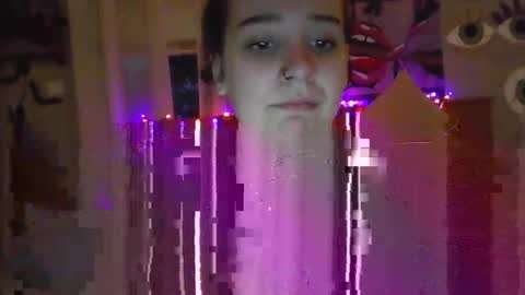 Snapshot of natbaby2002 chatting on 13, 10, 2025 natbaby2002 online show from 13, 10, 2025