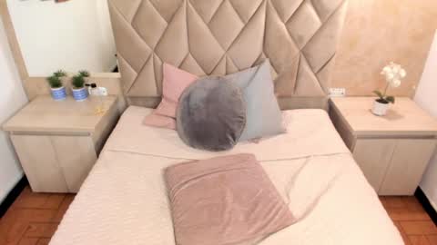 NATH QUIM online show from 13, 1, 2025