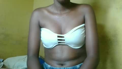 Snapshot of nathalia069 chatting on 4, 2, 2026 nathalia069 online show from 4, 2, 2026