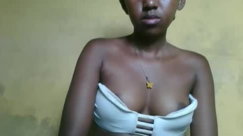 Snapshot of nathalia069 chatting on 5, 2, 2026 nathalia069 online show from 5, 2, 2026