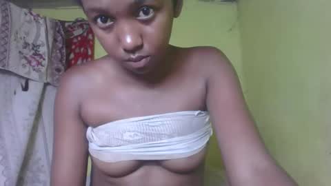 Snapshot of nathalia069 chatting on 8, 3, 2026 nathalia069 online show from 8, 3, 2026