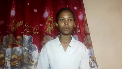 Snapshot of nathalie004 chatting on 24, 11, 2025 nathalie004 online show from 24, 11, 2025