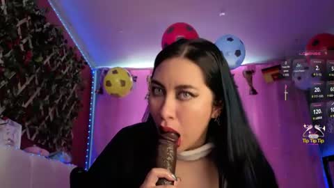 Nathalie online show from 11, 6, 2026